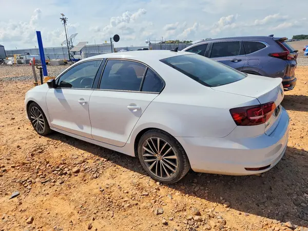 3VWD17AJ5GM284003 2016 VOLKSWAGEN JETTA - Image 2