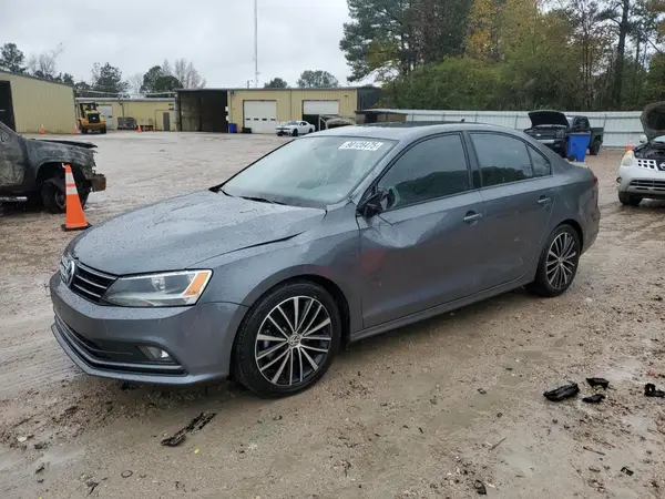 3VWD17AJ5GM286513 2016 VOLKSWAGEN JETTA - Image 1
