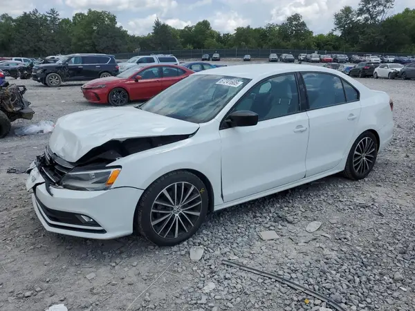 3VWD17AJ5GM287290 2016 VOLKSWAGEN JETTA - Image 1