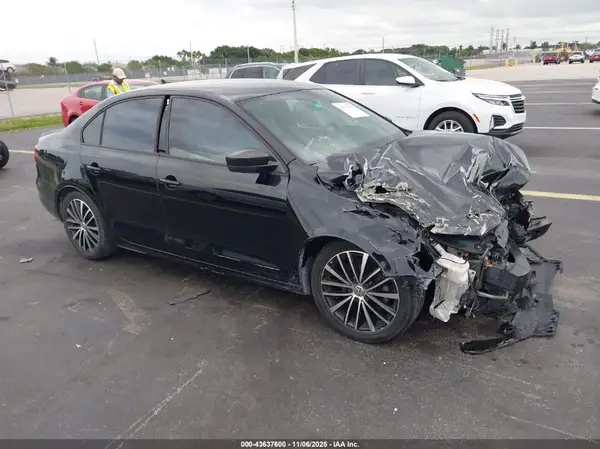 3VWD17AJ5GM297480 2016 VOLKSWAGEN JETTA - Image 1