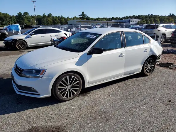 3VWD17AJ5GM302421 2016 VOLKSWAGEN JETTA - Image 1