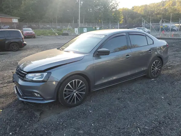 3VWD17AJ5GM302726 2016 VOLKSWAGEN JETTA - Image 1