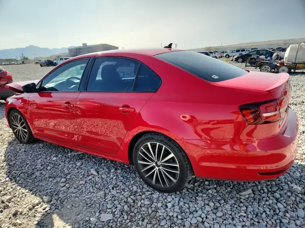3VWD17AJ5GM307960 2016 VOLKSWAGEN JETTA - Image 2