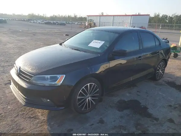 3VWD17AJ5GM335337 2016 VOLKSWAGEN JETTA - Image 2