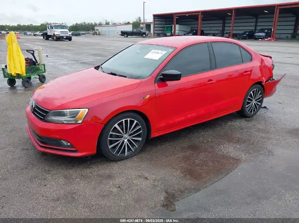 3VWD17AJ5GM338769 2016 VOLKSWAGEN JETTA - Image 2
