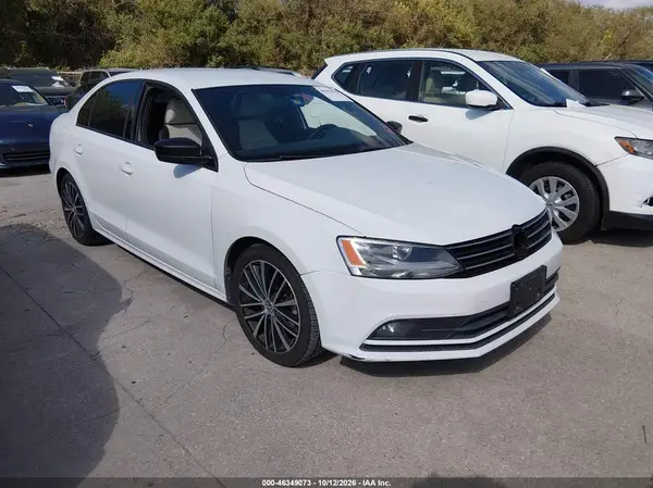 3VWD17AJ5GM376499 2016 VOLKSWAGEN JETTA - Image 1