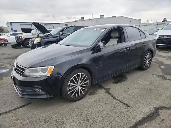 3VWD17AJ5GM385414 2016 VOLKSWAGEN JETTA - Image 1
