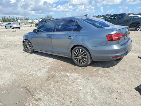 3VWD17AJ5GM418525 2016 VOLKSWAGEN JETTA - Image 2