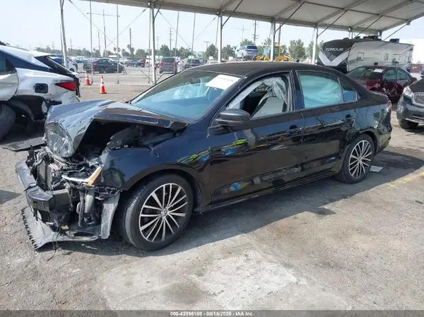 3VWD17AJ5HM288909 2017 VOLKSWAGEN JETTA - Image 2