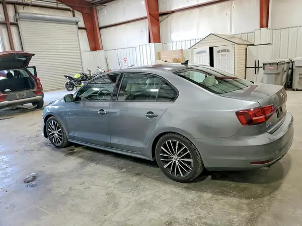 3VWD17AJ5HM307426 2017 VOLKSWAGEN JETTA - Image 2
