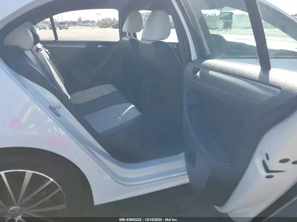 3VWD17AJ5HM387021 2017 VOLKSWAGEN JETTA - Image 8