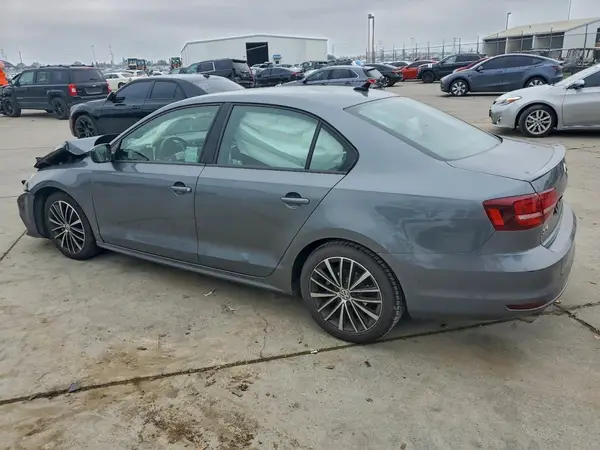 3VWD17AJ5HM391151 2017 VOLKSWAGEN JETTA - Image 2
