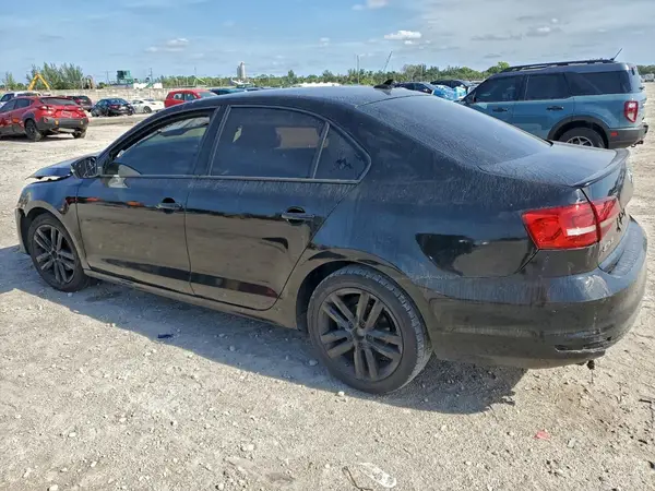 3VWD17AJ5JM218798 2018 VOLKSWAGEN JETTA - Image 2