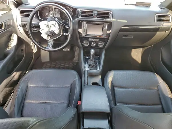 3VWD17AJ5JM218798 2018 VOLKSWAGEN JETTA - Image 8