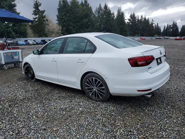 3VWD17AJ6GM231259 2016 VOLKSWAGEN JETTA - Image 2