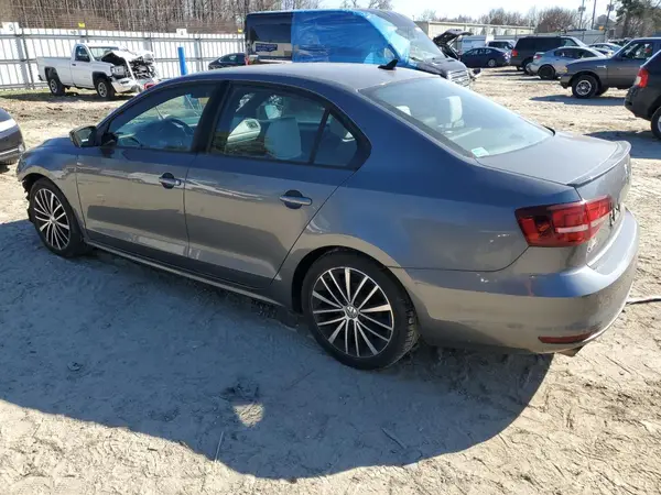 3VWD17AJ6GM242830 2016 VOLKSWAGEN JETTA - Image 2