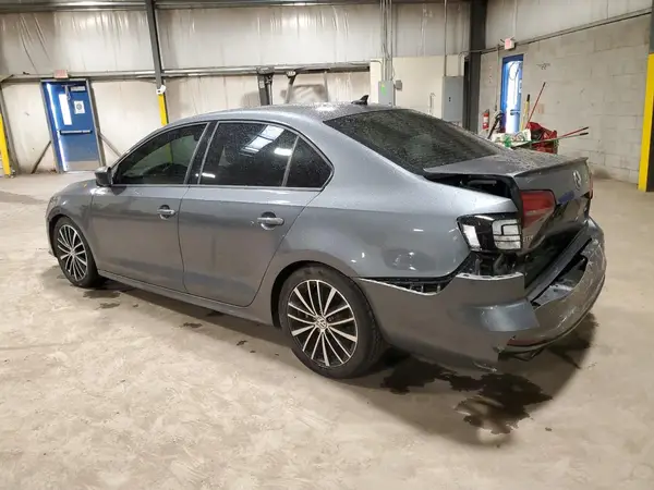 3VWD17AJ6GM264665 2016 VOLKSWAGEN JETTA - Image 2