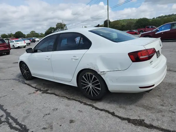 3VWD17AJ6GM267369 2016 VOLKSWAGEN JETTA - Image 2