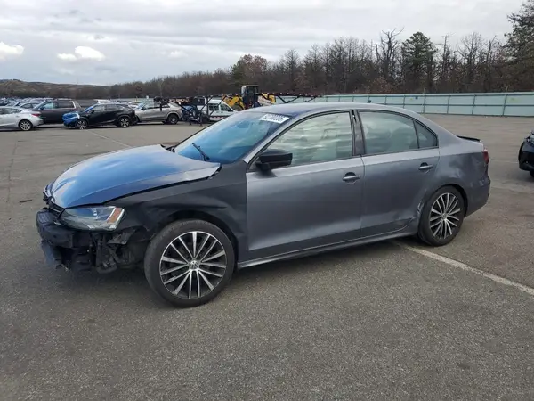 3VWD17AJ6GM286018 2016 VOLKSWAGEN JETTA - Image 1