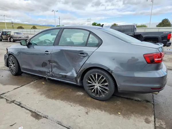 3VWD17AJ6GM299772 2016 VOLKSWAGEN JETTA - Image 2
