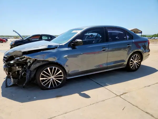 3VWD17AJ6GM300032 2016 VOLKSWAGEN JETTA - Image 1
