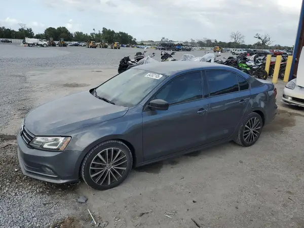 3VWD17AJ6GM302766 2016 VOLKSWAGEN JETTA - Image 1