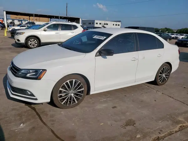 3VWD17AJ6GM307675 2016 VOLKSWAGEN JETTA - Image 1