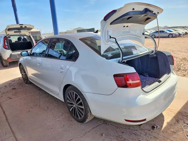 3VWD17AJ6GM394154 2016 VOLKSWAGEN JETTA - Image 2