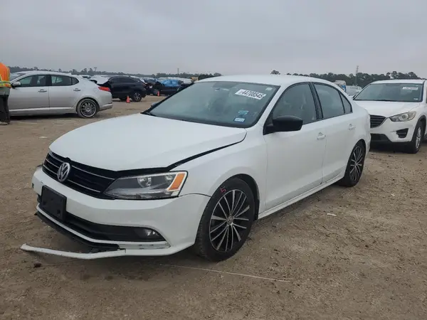 3VWD17AJ6GM395000 2016 VOLKSWAGEN JETTA - Image 1
