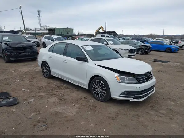 3VWD17AJ6GM399662 2016 VOLKSWAGEN JETTA - Image 1