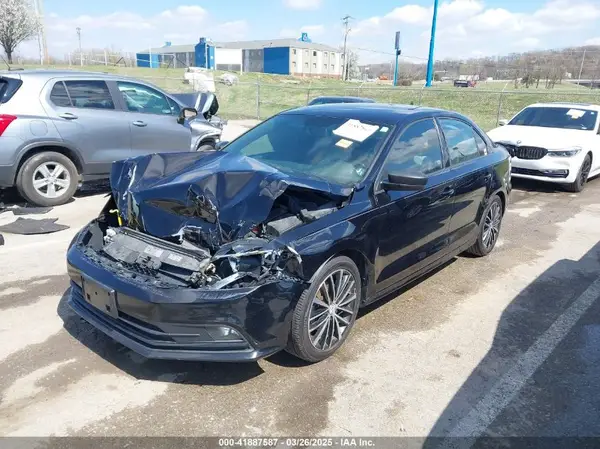 3VWD17AJ6GM402916 2016 VOLKSWAGEN JETTA - Image 2