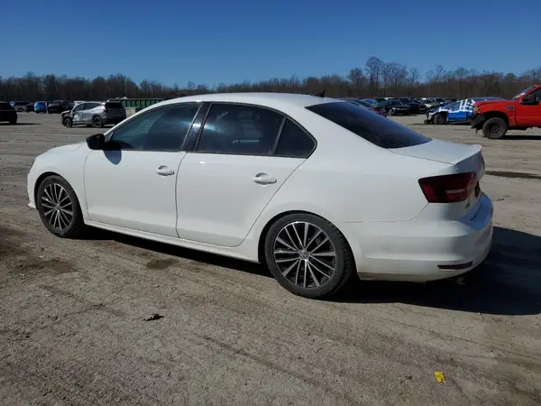 3VWD17AJ6GM412202 2016 VOLKSWAGEN JETTA - Image 2