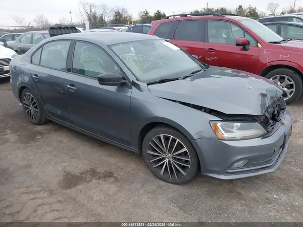 3VWD17AJ6HM301716 2017 VOLKSWAGEN JETTA - Image 1