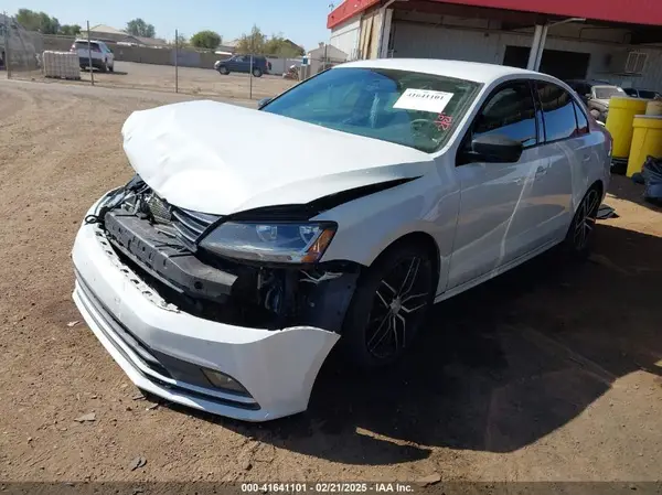 3VWD17AJ6HM302977 2017 VOLKSWAGEN JETTA - Image 2