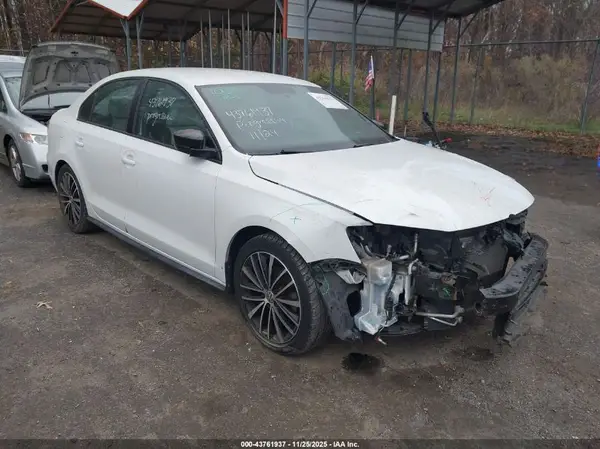 3VWD17AJ6HM338667 2017 VOLKSWAGEN JETTA - Image 1