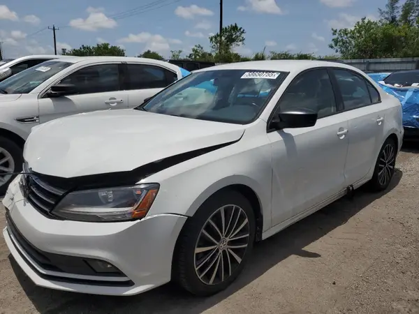 3VWD17AJ6HM354058 2017 VOLKSWAGEN JETTA - Image 1