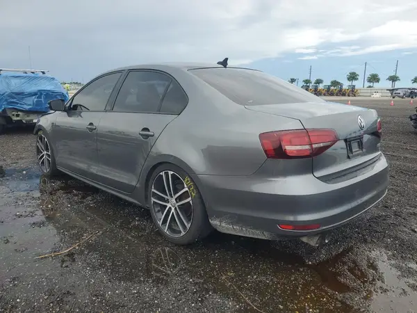 3VWD17AJ6JM226148 2018 VOLKSWAGEN JETTA - Image 2