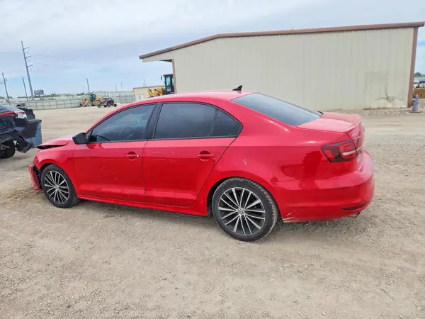 3VWD17AJ7GM226426 2016 VOLKSWAGEN JETTA - Image 2