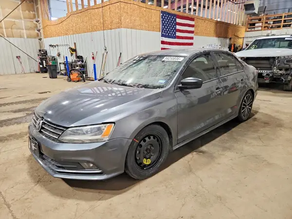 3VWD17AJ7GM235028 2016 VOLKSWAGEN JETTA - Image 1