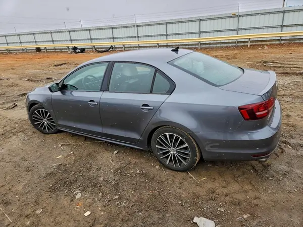 3VWD17AJ7GM244697 2016 VOLKSWAGEN JETTA - Image 2