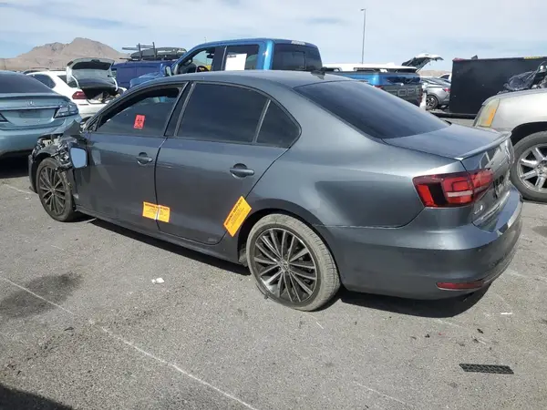 3VWD17AJ7GM261550 2016 VOLKSWAGEN JETTA - Image 2