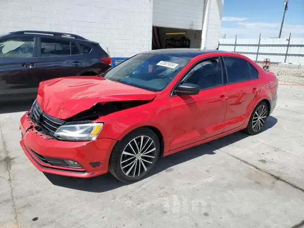 3VWD17AJ7GM275092 2016 VOLKSWAGEN JETTA - Image 1