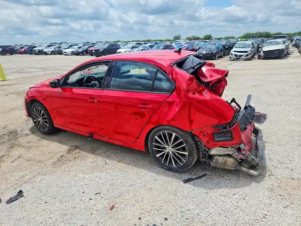 3VWD17AJ7GM286366 2016 VOLKSWAGEN JETTA - Image 2