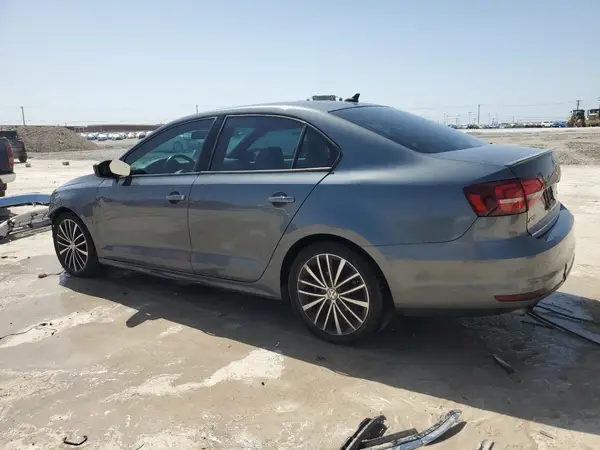 3VWD17AJ7GM297500 2016 VOLKSWAGEN JETTA - Image 2