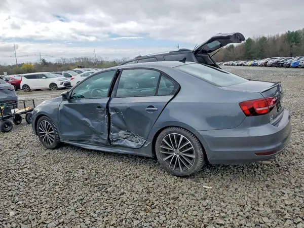 3VWD17AJ7GM299313 2016 VOLKSWAGEN JETTA - Image 2