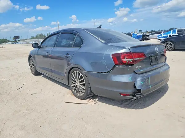 3VWD17AJ7GM326462 2016 VOLKSWAGEN JETTA - Image 2