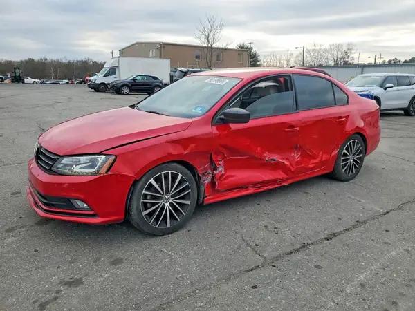 3VWD17AJ7GM339406 2016 VOLKSWAGEN JETTA - Image 1