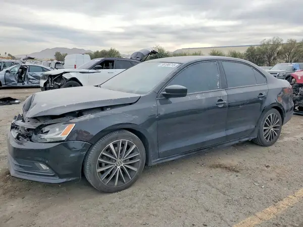 3VWD17AJ7GM384779 2016 VOLKSWAGEN JETTA - Image 1