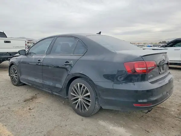 3VWD17AJ7GM384779 2016 VOLKSWAGEN JETTA - Image 2