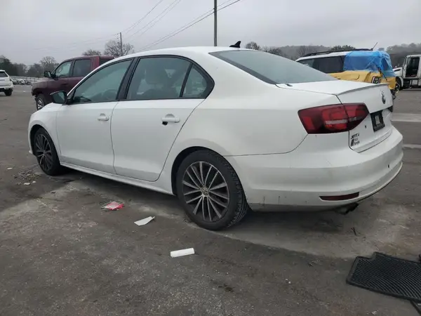 3VWD17AJ7GM392476 2016 VOLKSWAGEN JETTA - Image 2